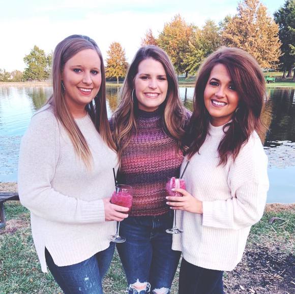 Meet your Posher, Cassidy - Picture 1 of 1